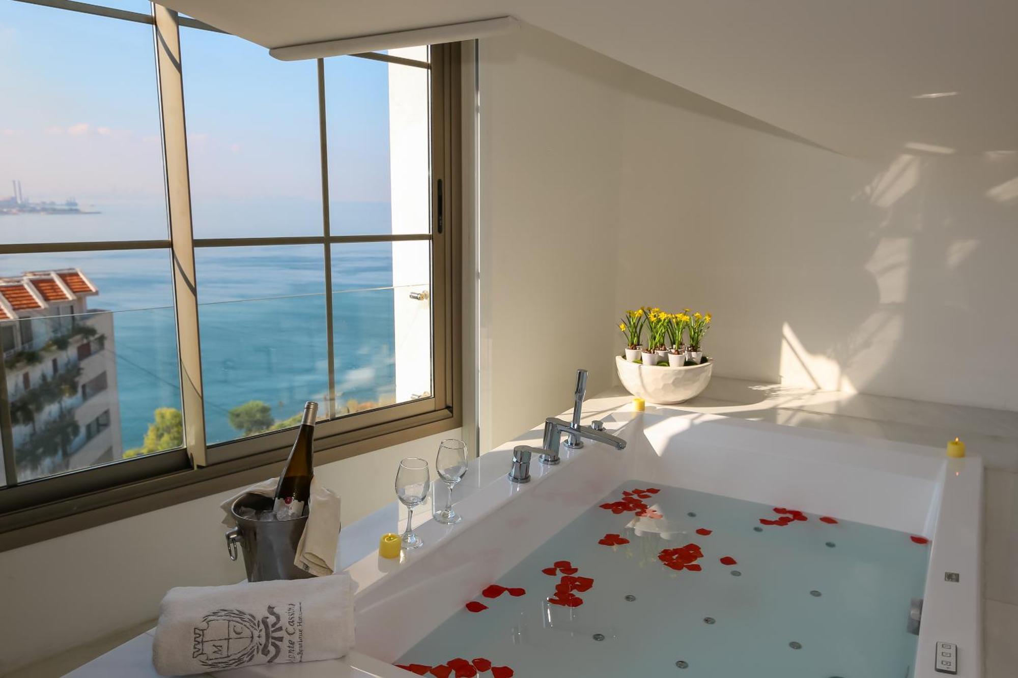 Monte Cassino Hotel Jounieh Eksteriør billede