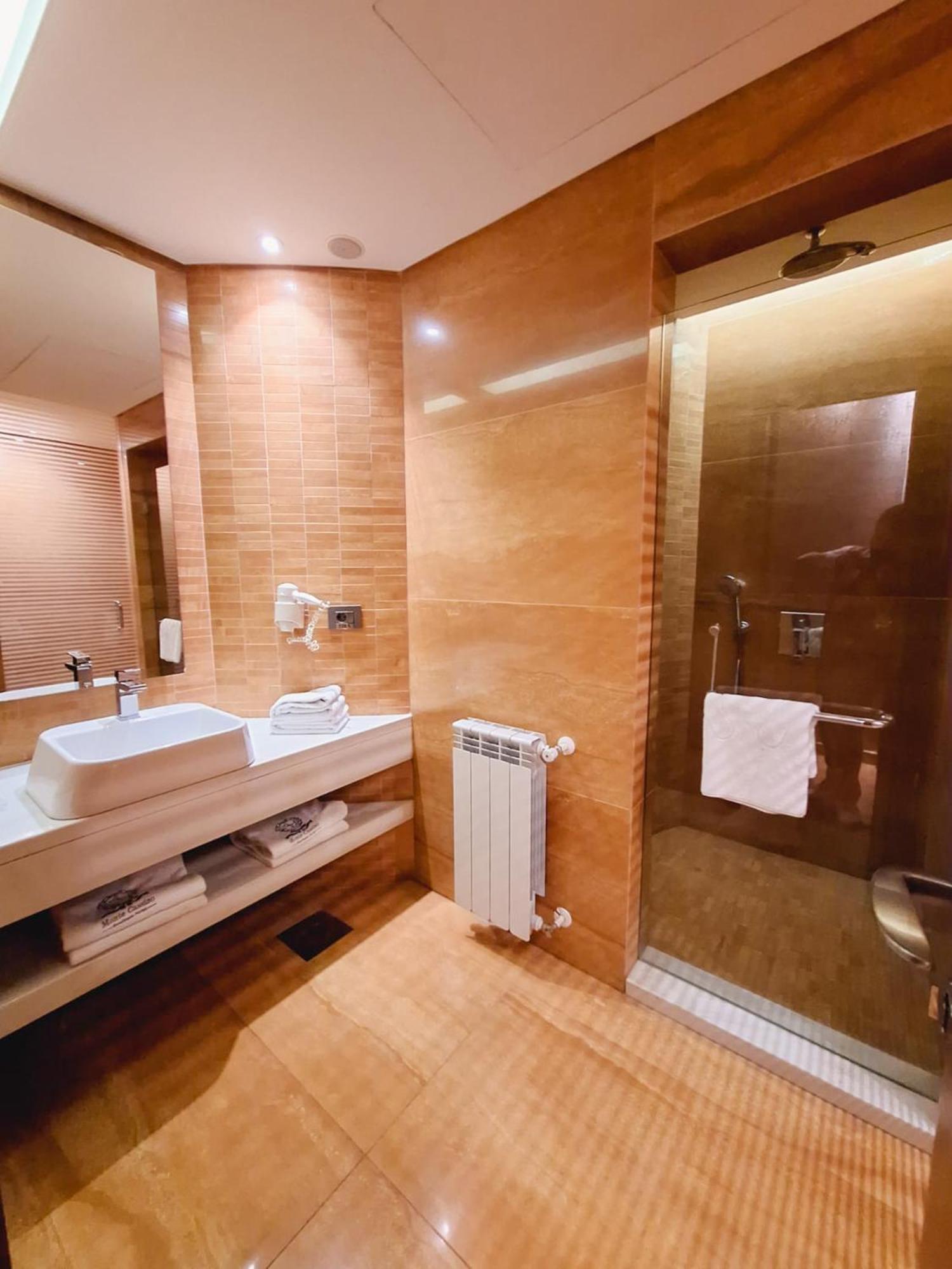 Monte Cassino Hotel Jounieh Eksteriør billede